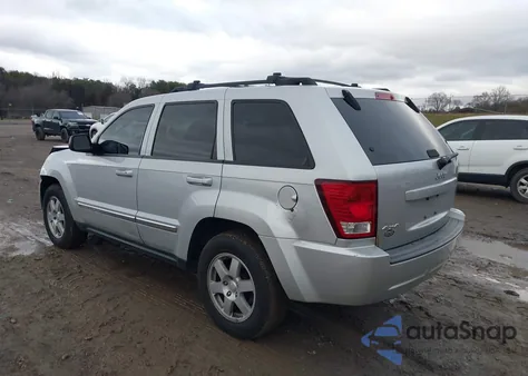 2010 Jeep Grand Cherokee Laredo z USA, uszkodzony, nr VIN 1J4PR4GK6AC134508